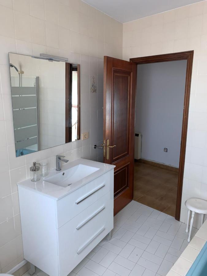 Apartment Piso En El Malecon De Riveira Con Vistas A Rias Baixas. Ideal Familias. 140m Ribeira