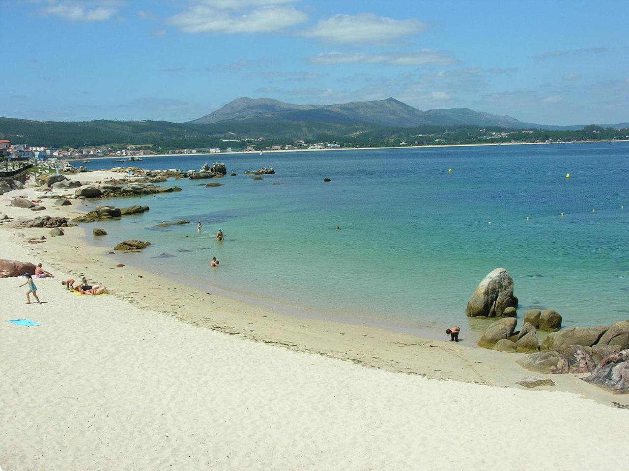 Piso En El Malecon De Riveira Con Vistas A Rias Baixas. Ideal Familias. 140m Ribeira